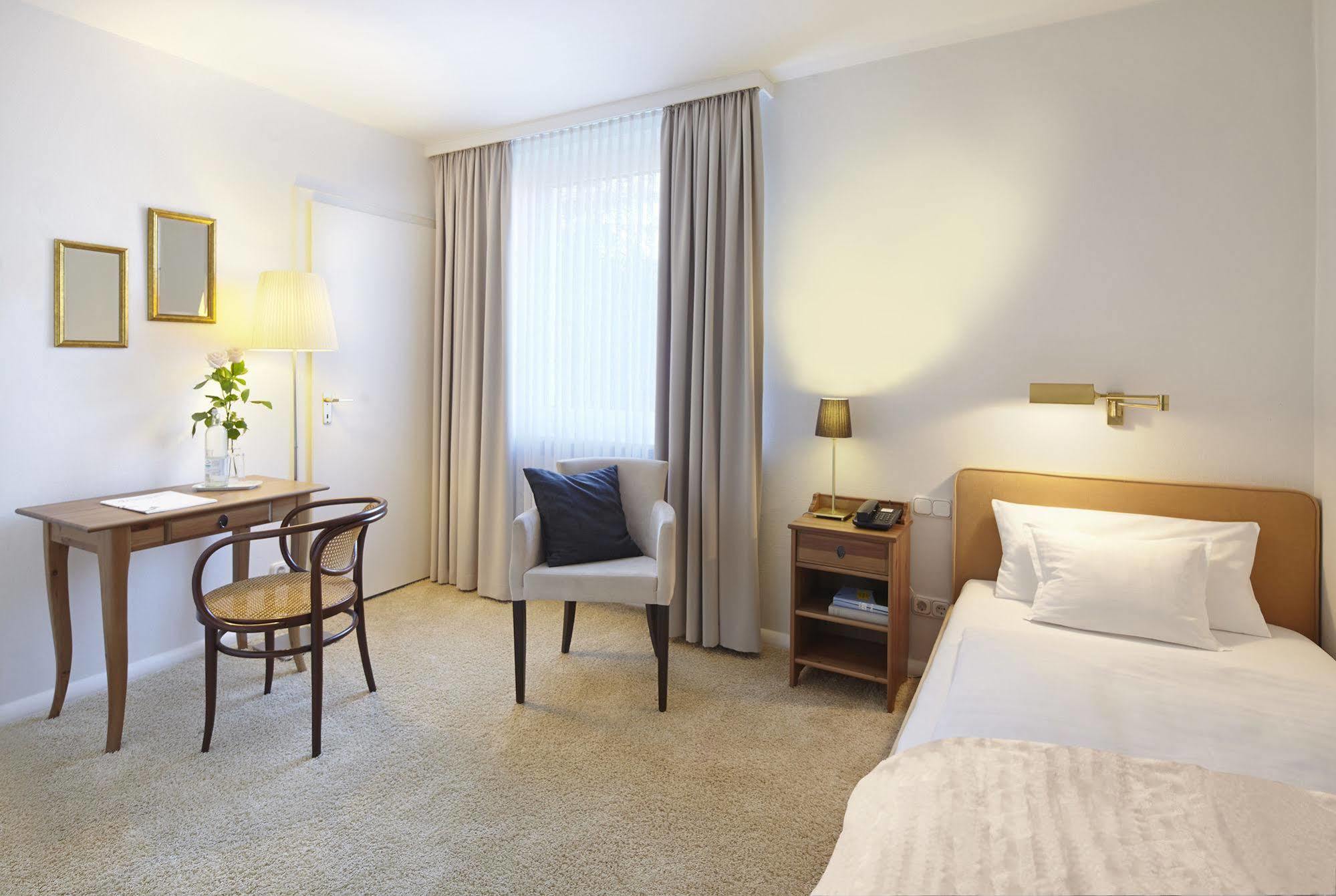 Hotel Ancora Timmendorfer Strand Bagian luar foto
