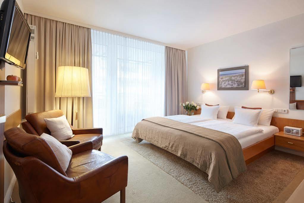 Hotel Ancora Timmendorfer Strand Bagian luar foto